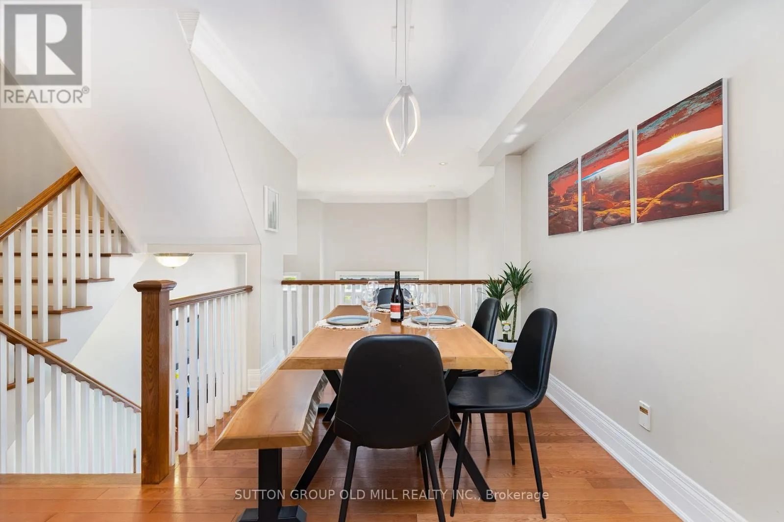 4 HUNTER AVENUE