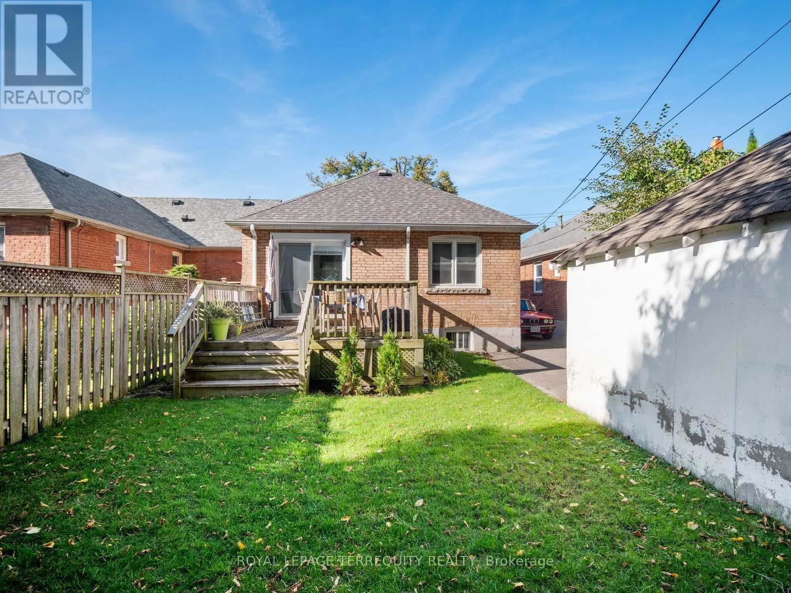 53 GLENROY AVENUE
