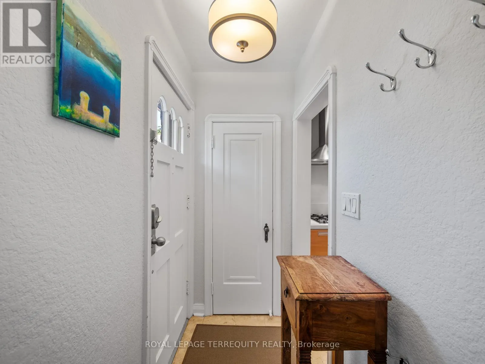 53 GLENROY AVENUE