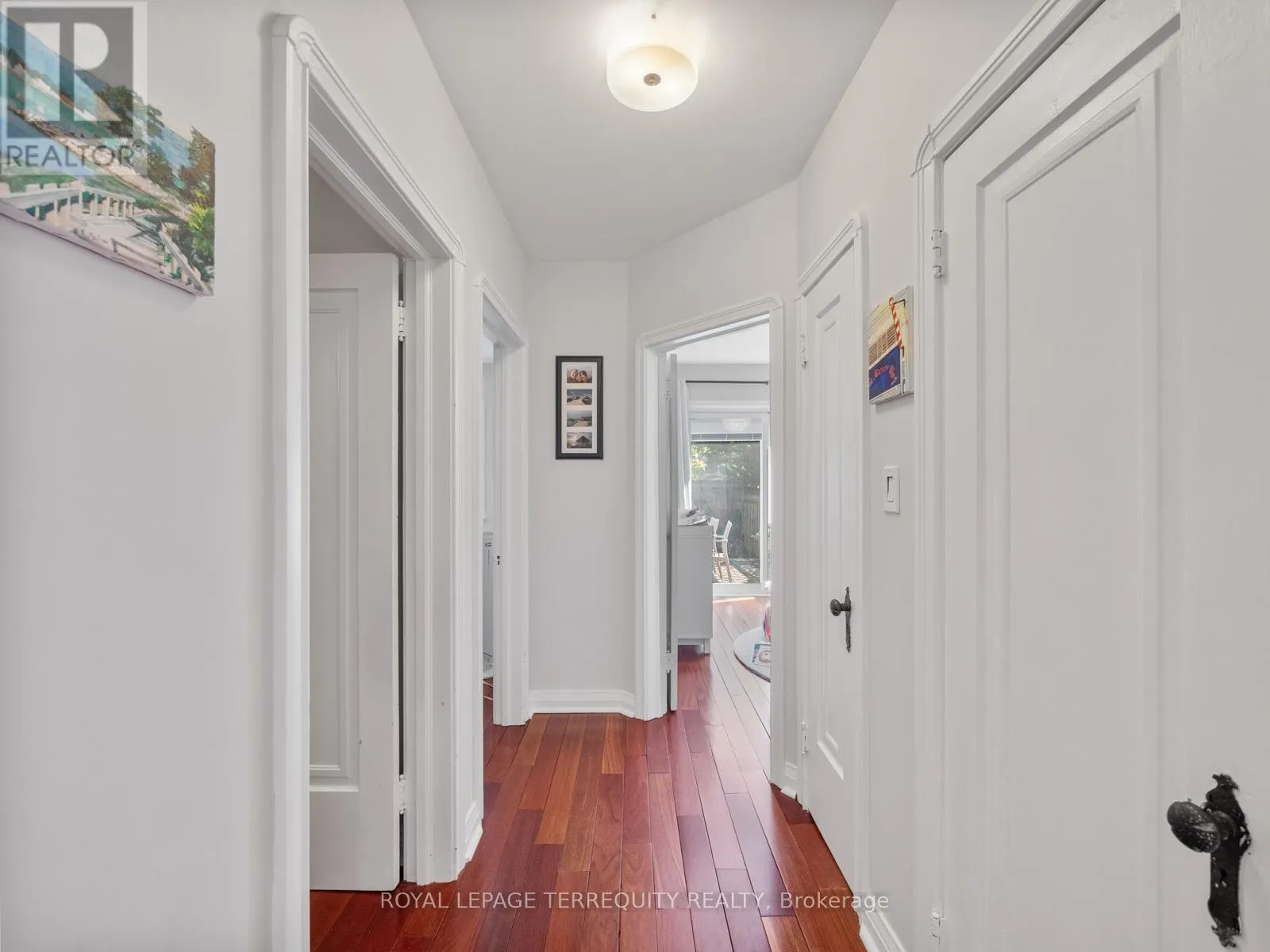 53 GLENROY AVENUE