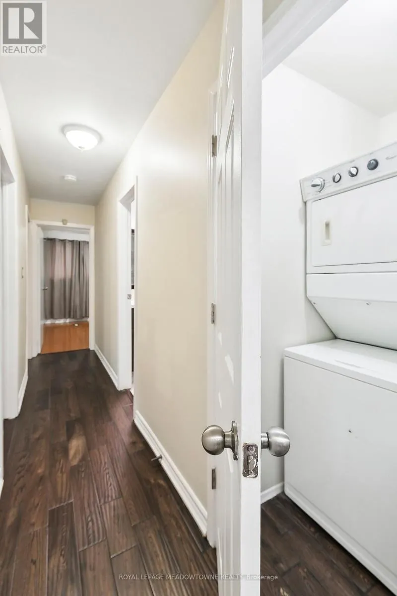 UPPER - 11 JUNIPER CRESCENT