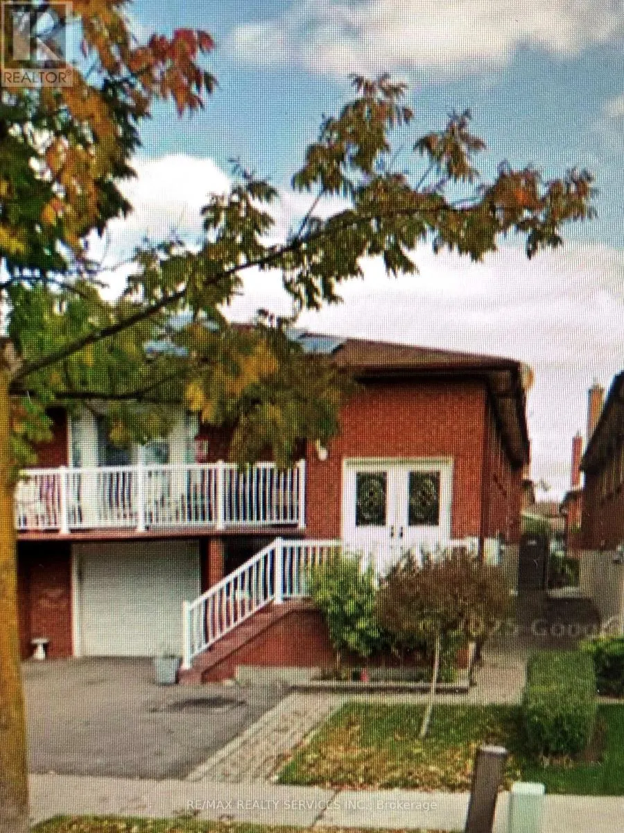 17 FALLWAY ROAD