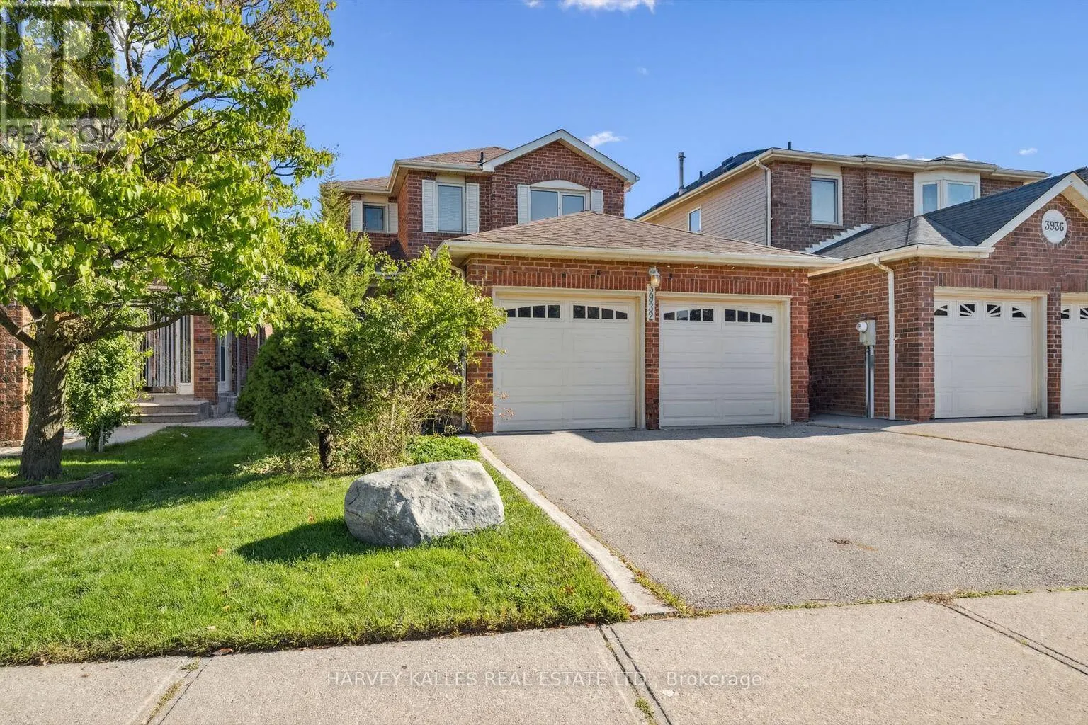 3932 RUSHTON CRESCENT