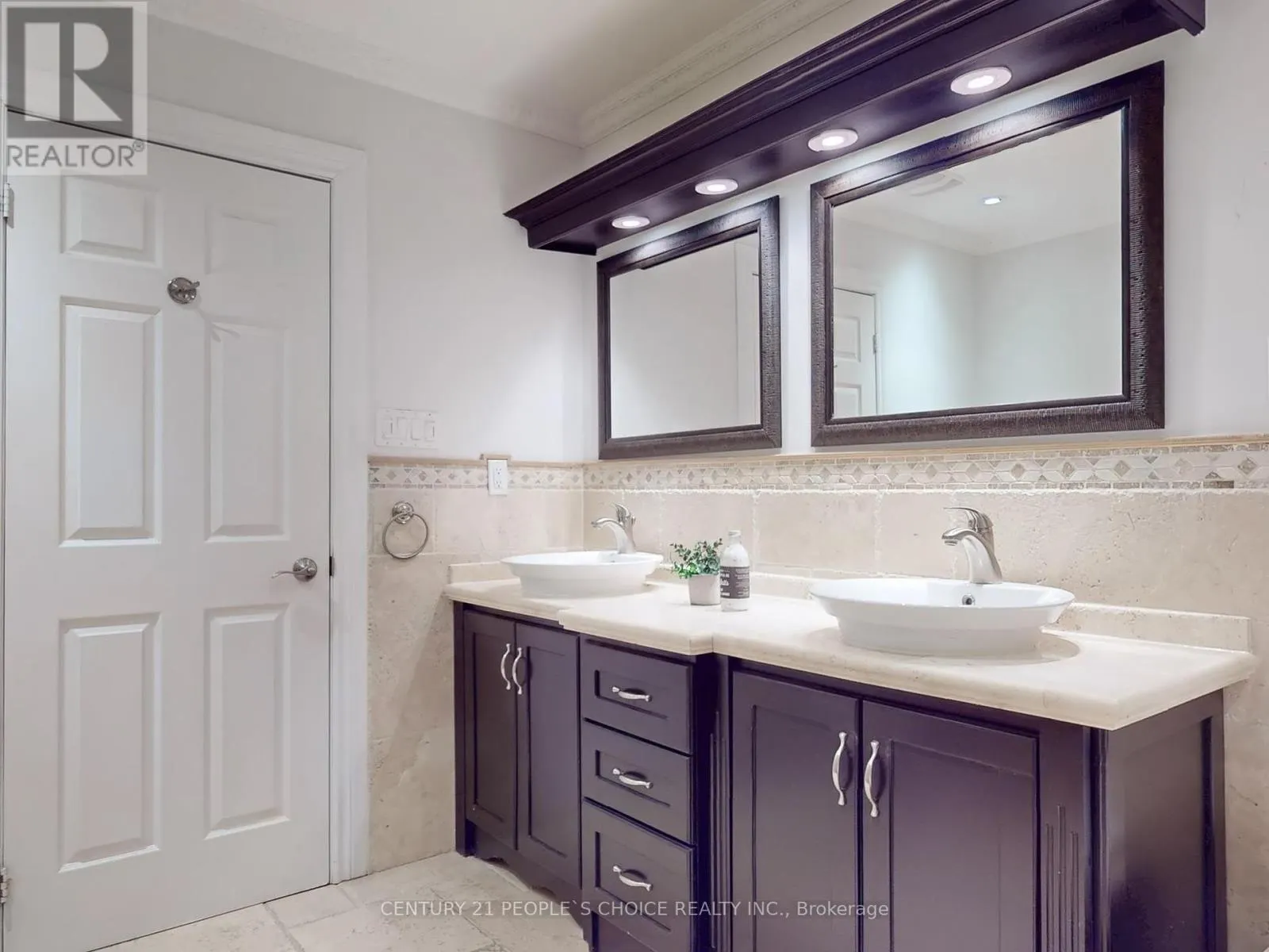 5972 AQUARIUS COURT