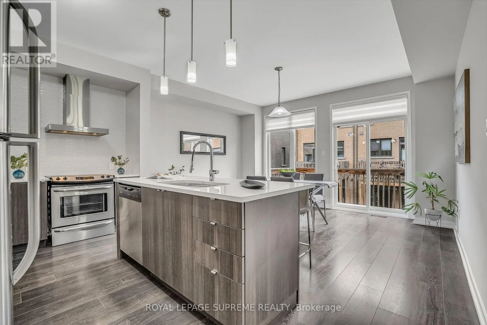 182 HUGUENOT ROAD