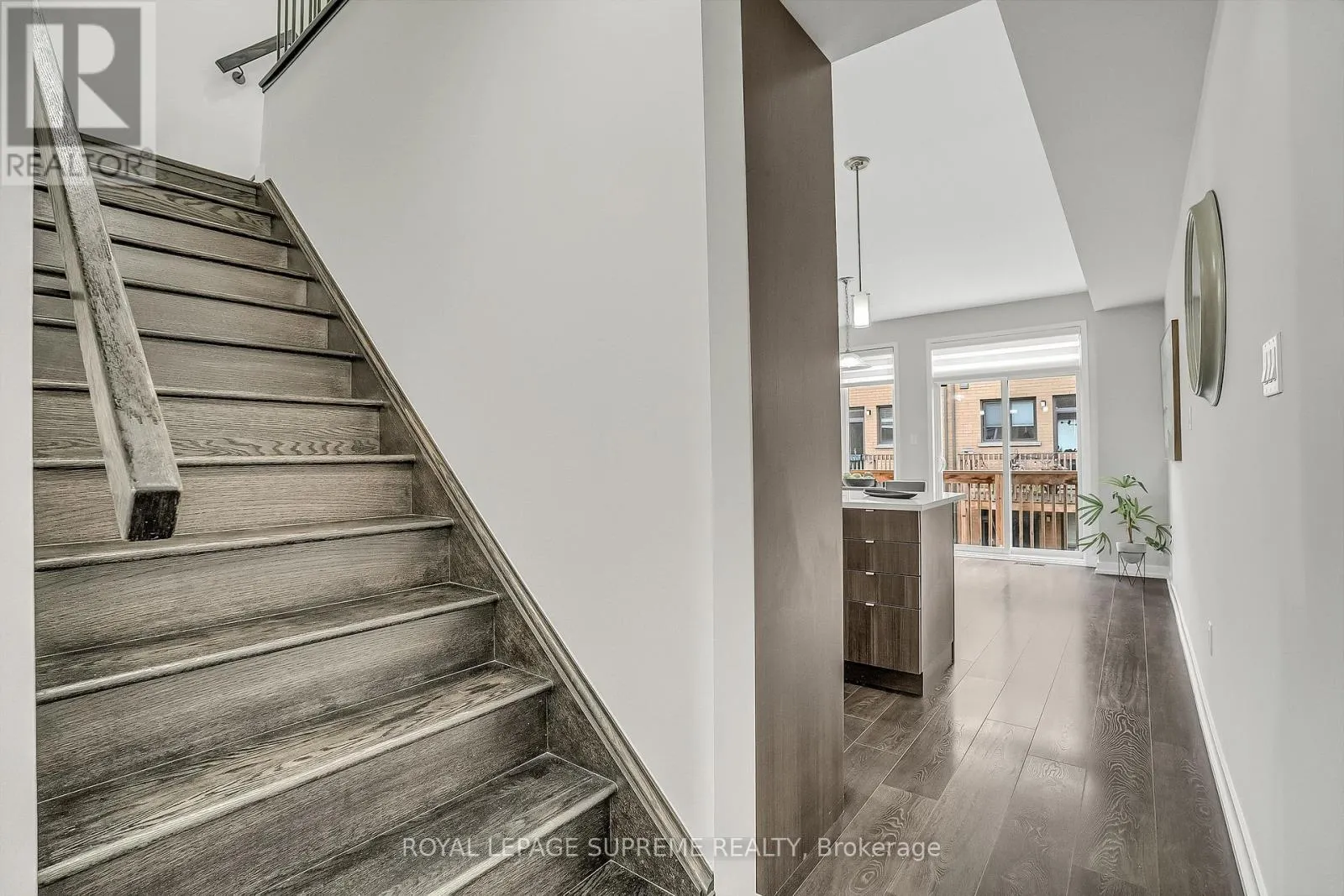 182 HUGUENOT ROAD