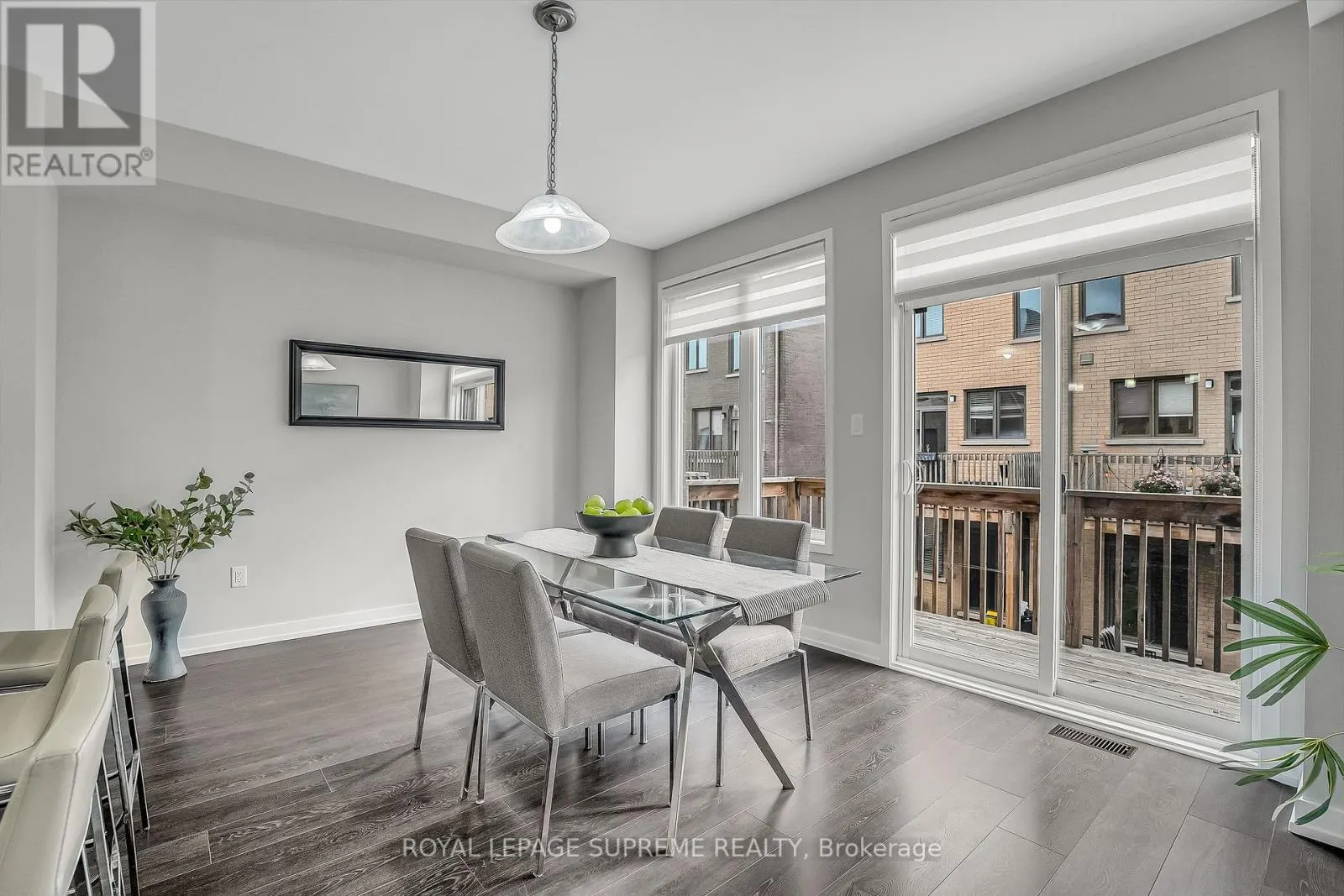 182 HUGUENOT ROAD
