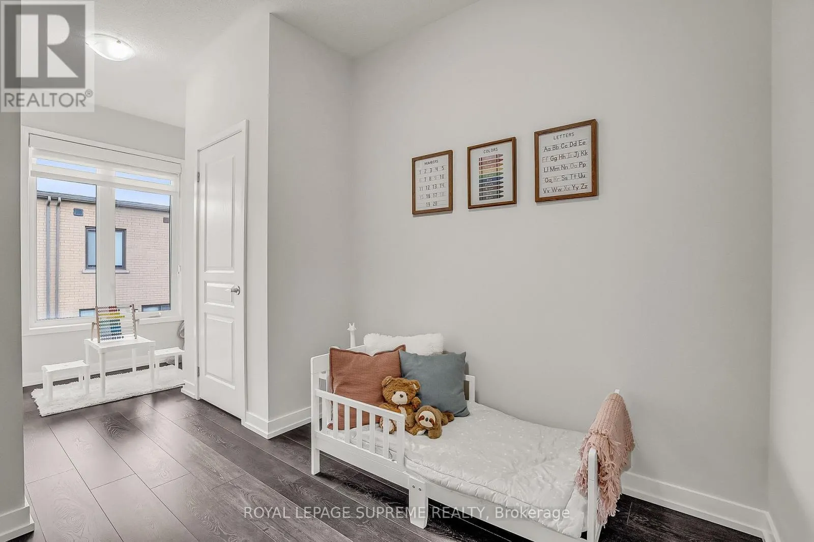 182 HUGUENOT ROAD