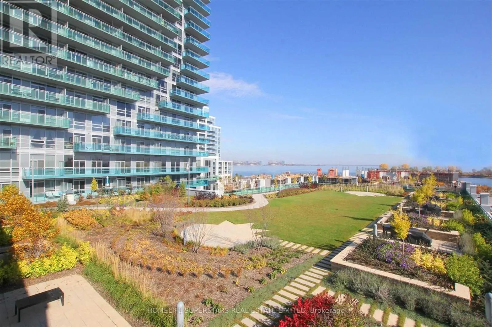 503 - 56 ANNIE CRAIG DRIVE