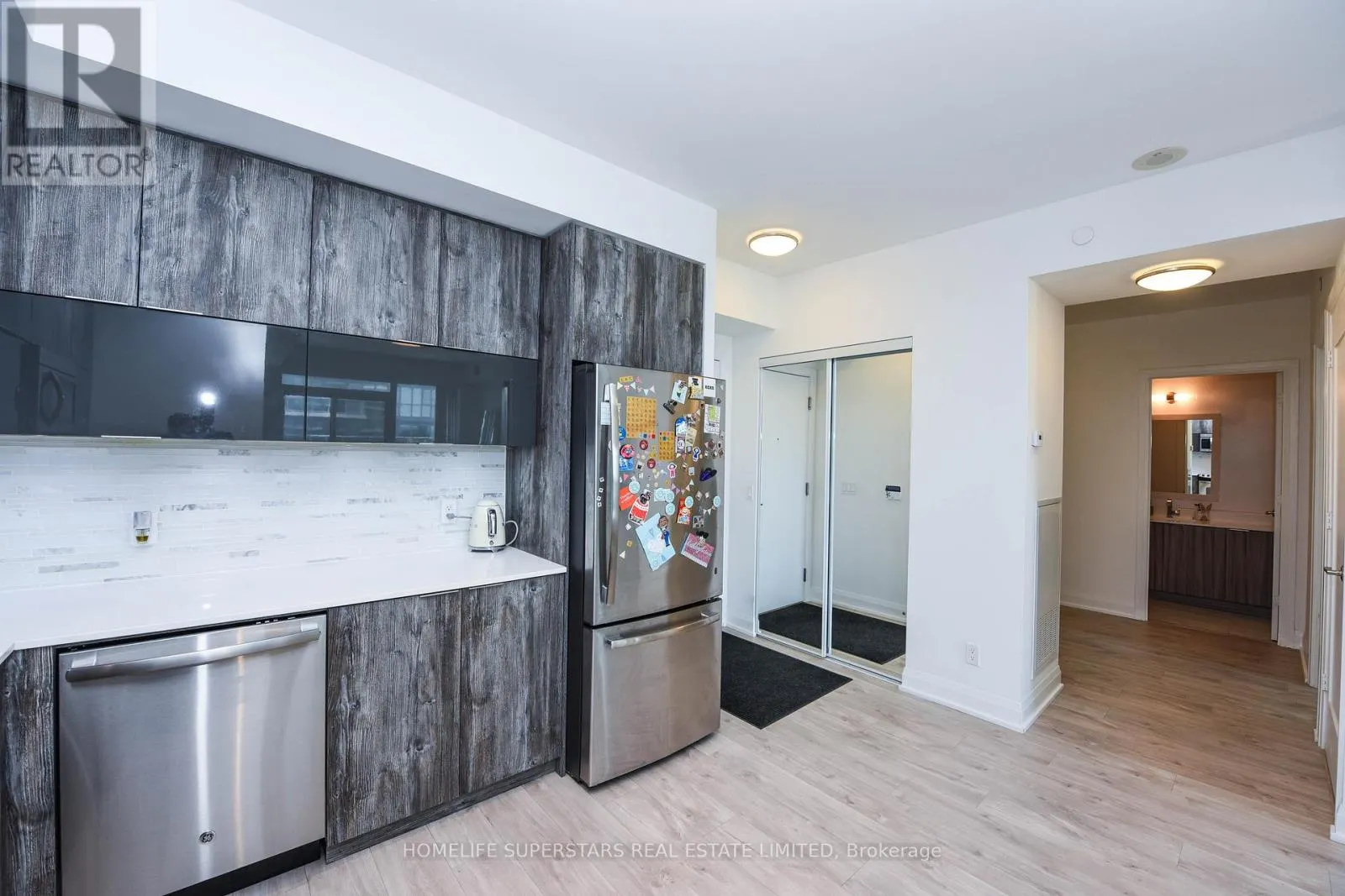 503 - 56 ANNIE CRAIG DRIVE