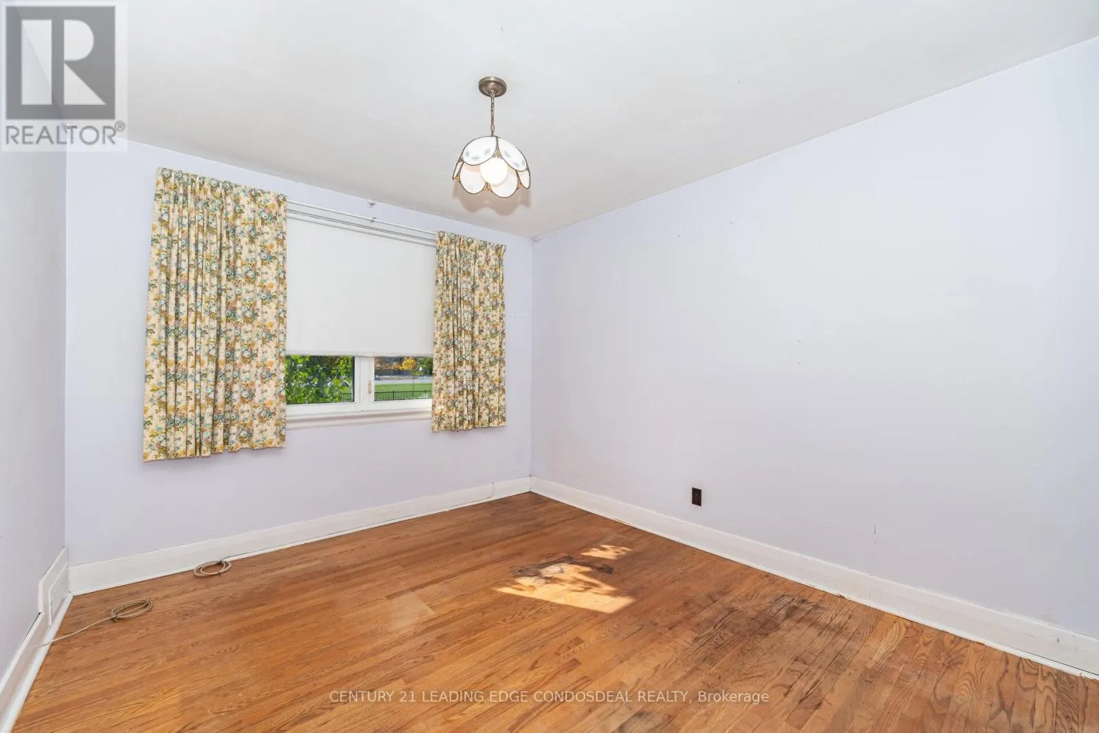 621 RODING STREET