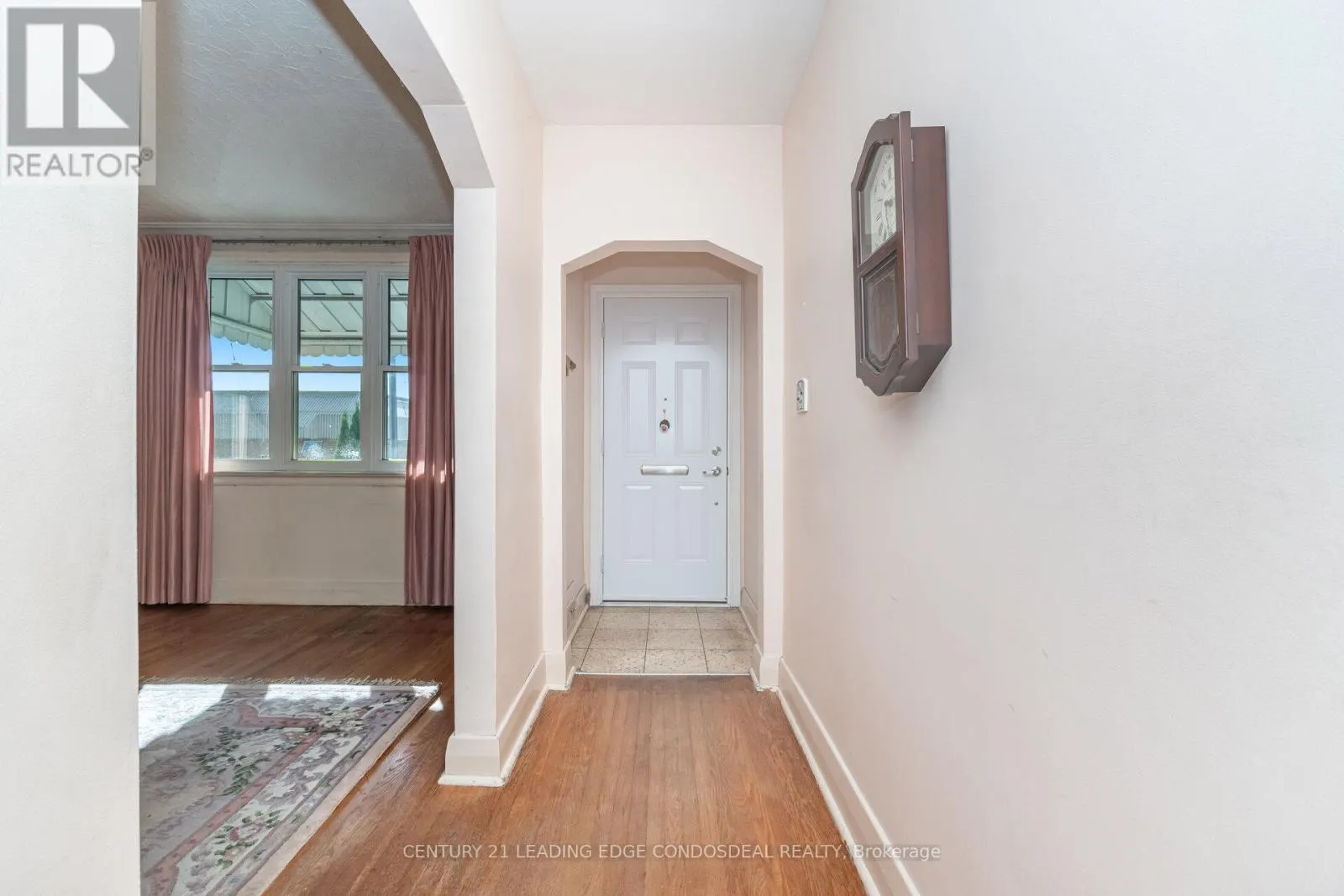 621 RODING STREET