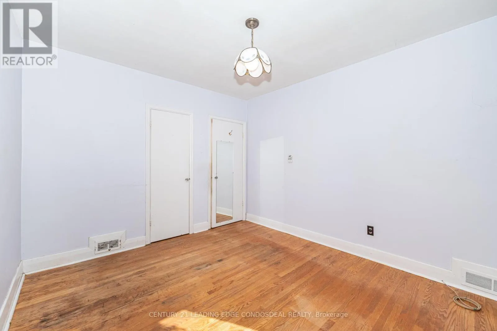 621 RODING STREET