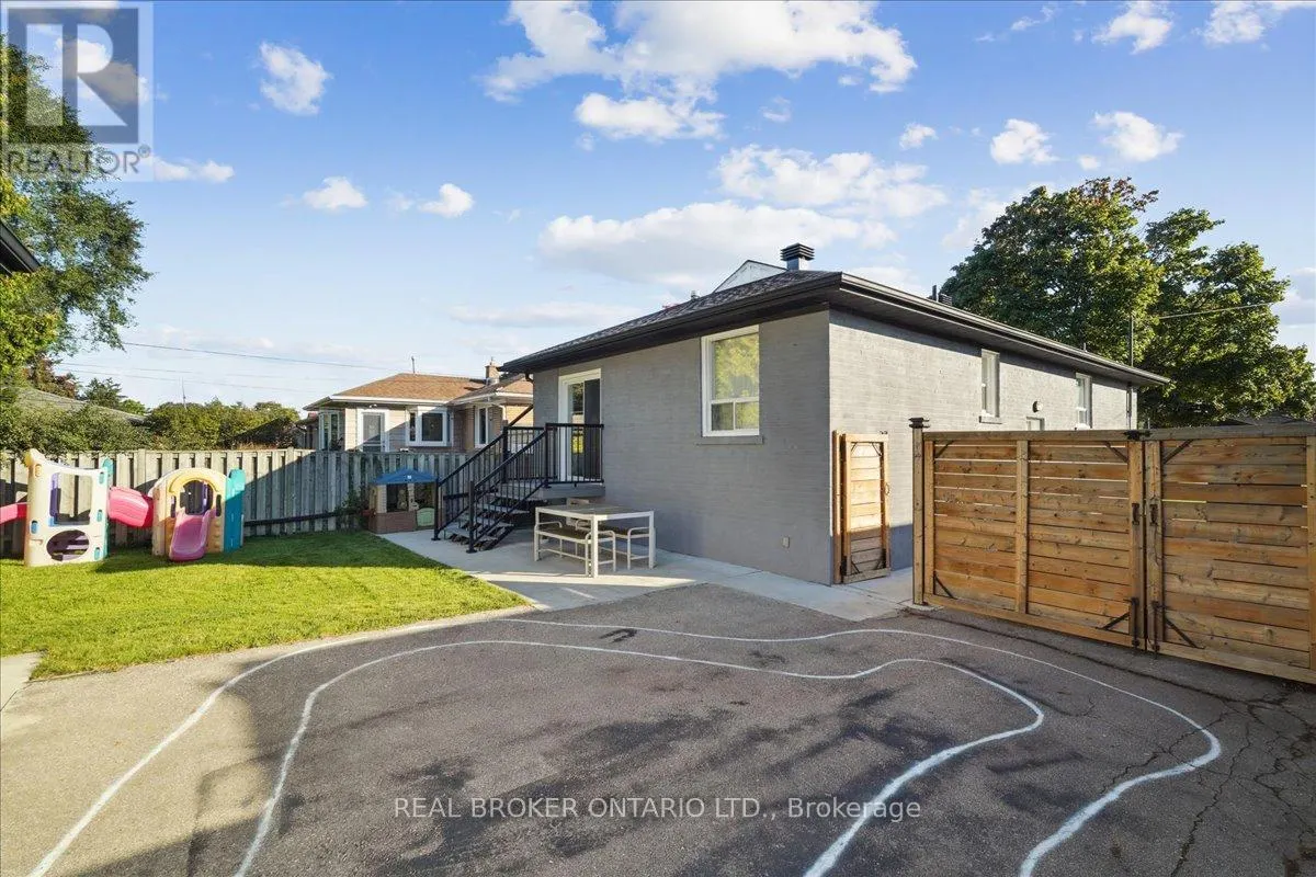 12 MARGRATH PLACE