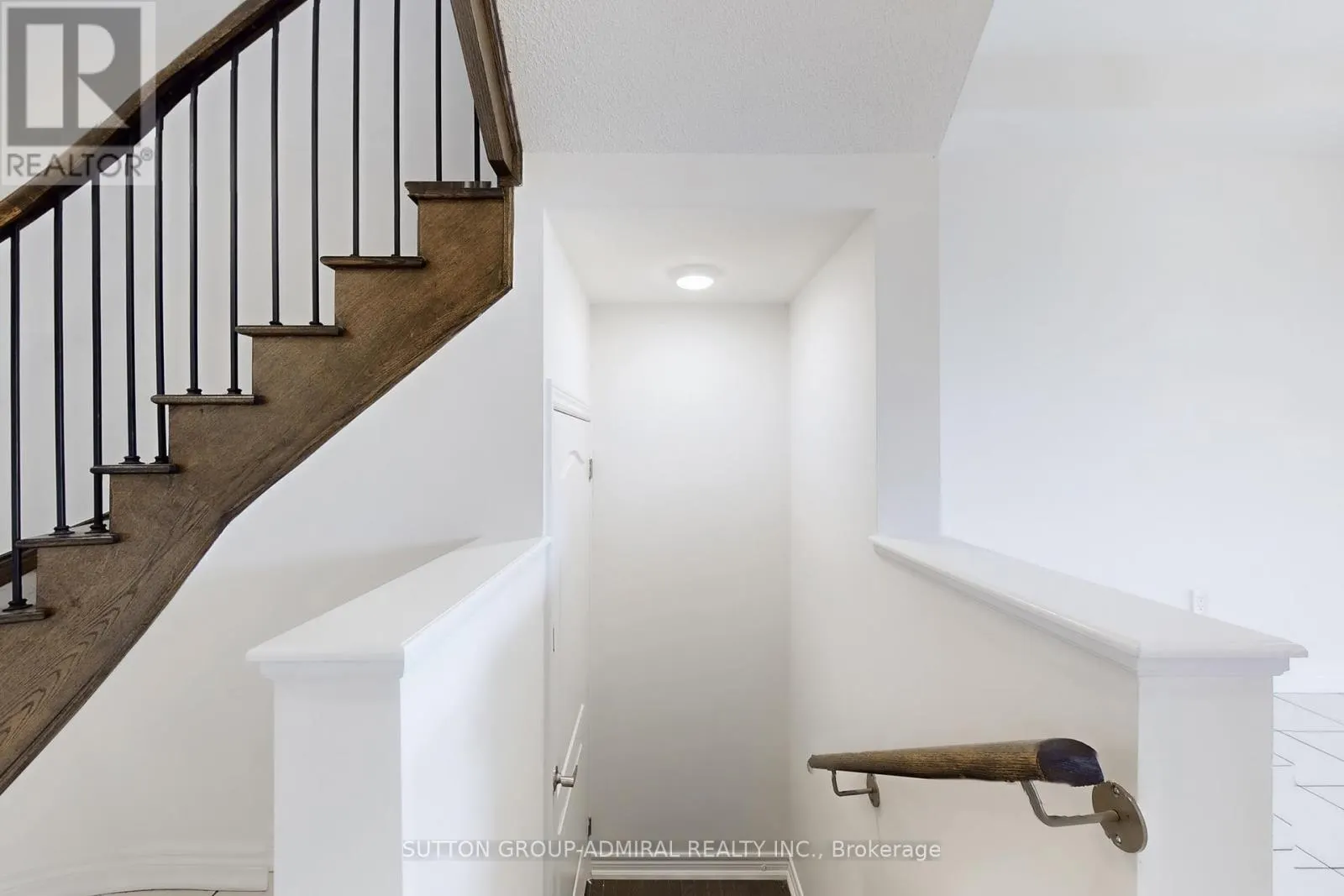 74 DAVENFIELD CIRCLE