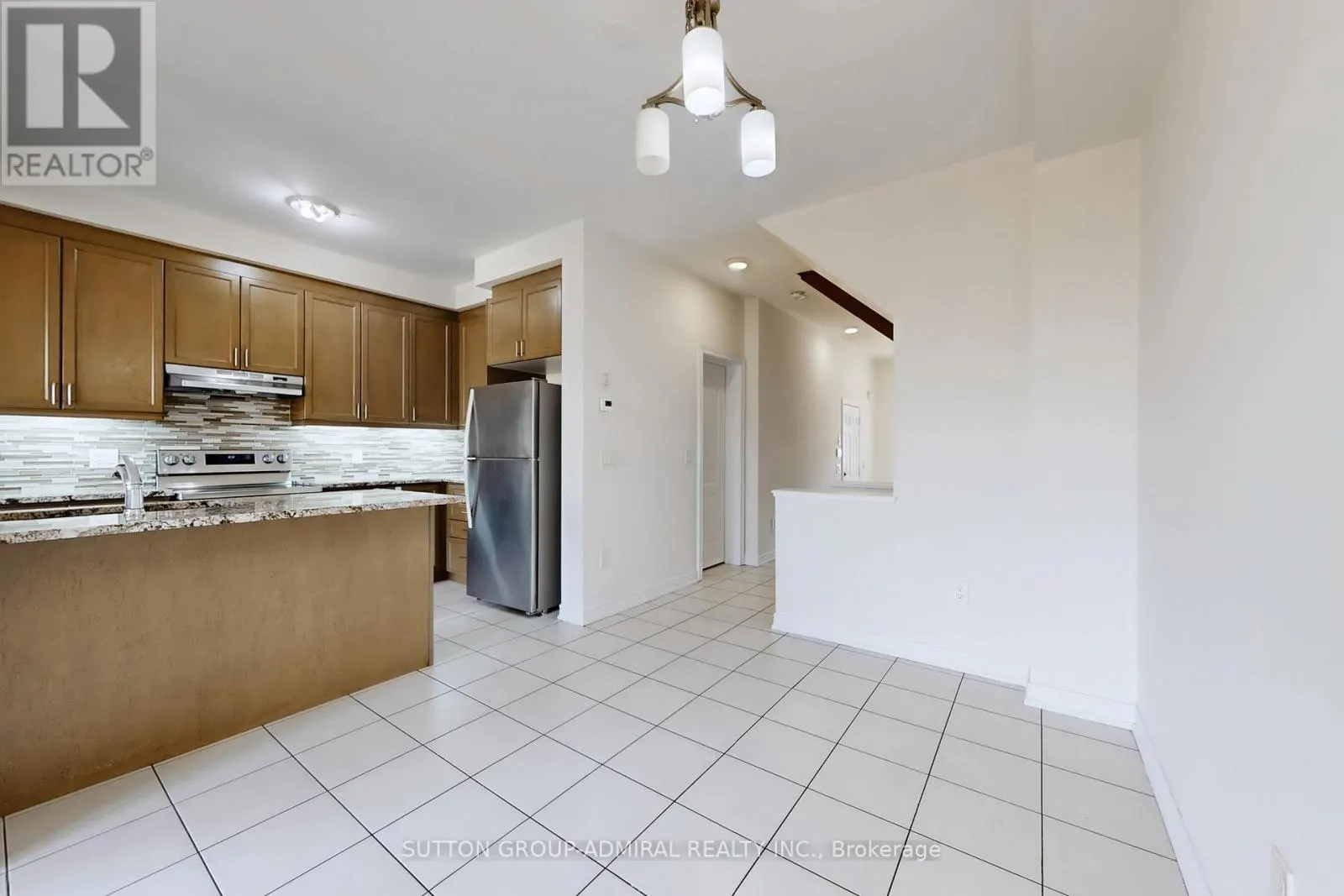 74 DAVENFIELD CIRCLE