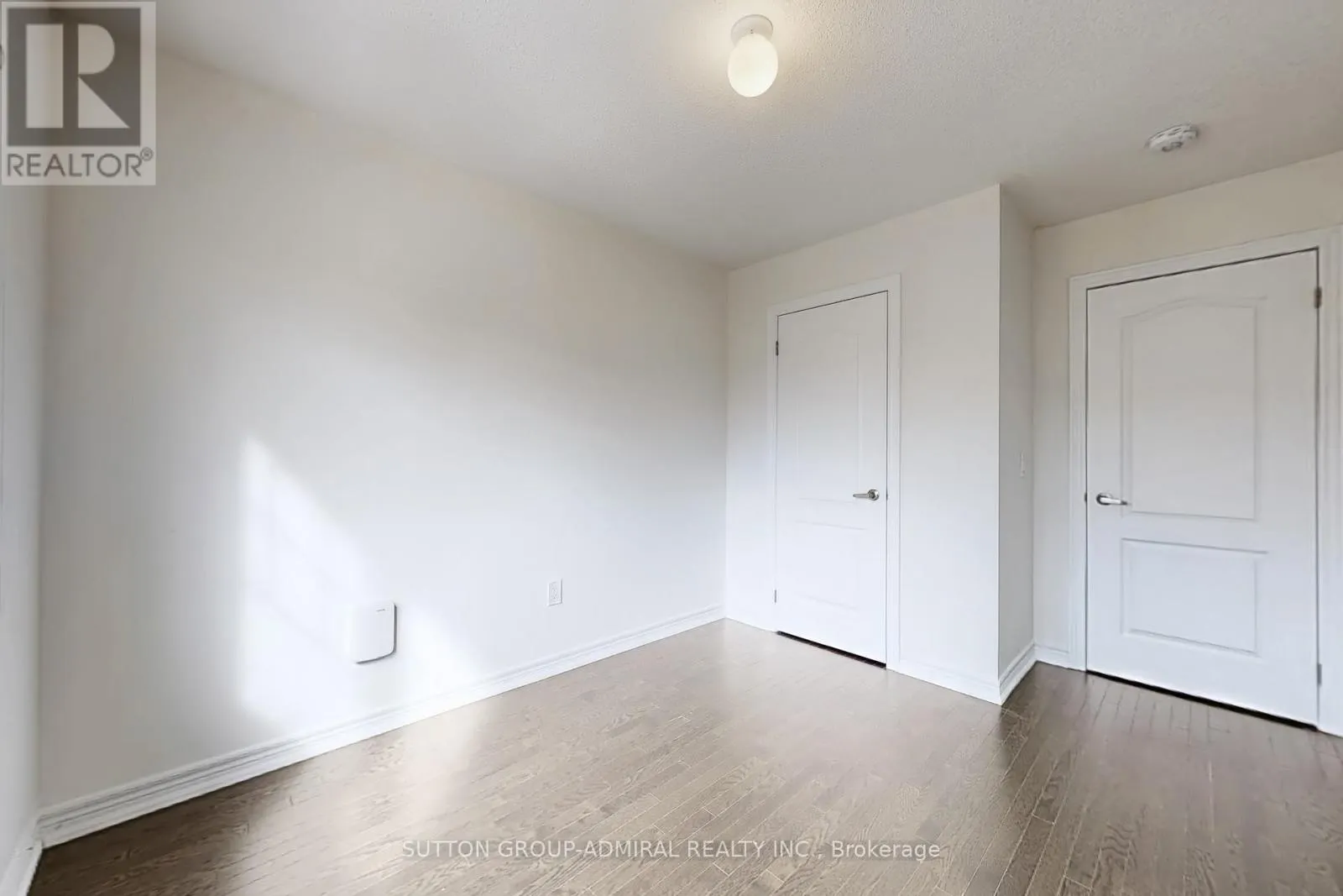 74 DAVENFIELD CIRCLE