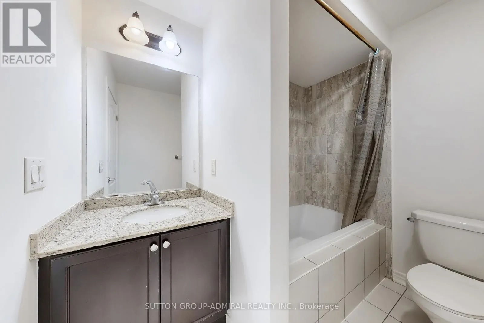 74 DAVENFIELD CIRCLE