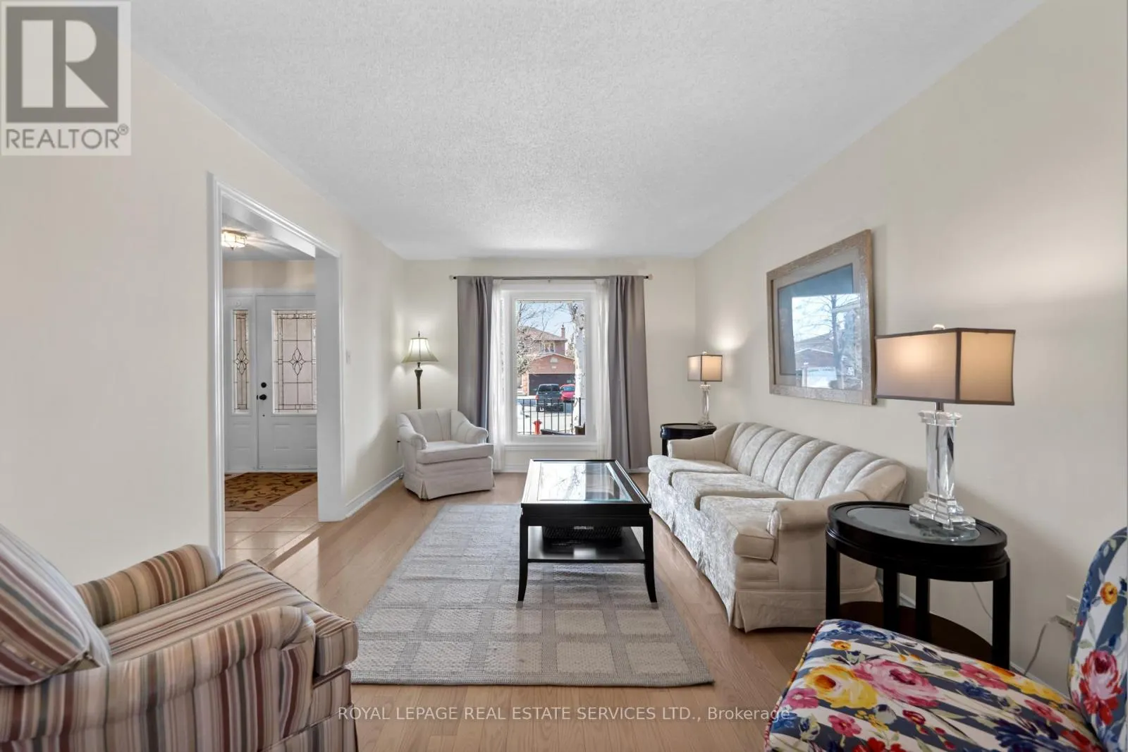 1074 BRADBURY CHASE