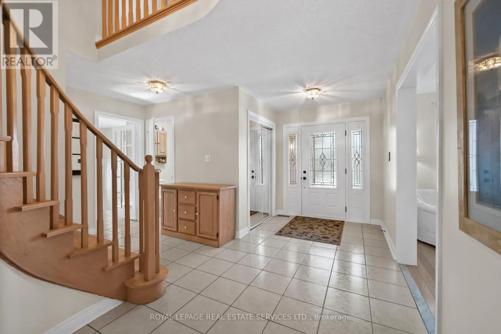 1074 BRADBURY CHASE