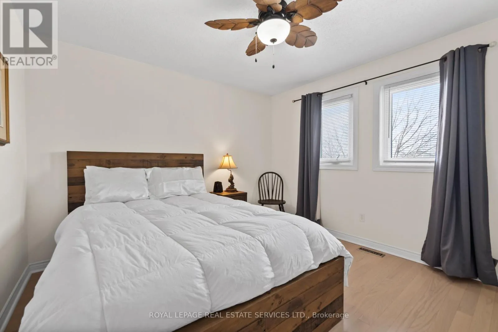1074 BRADBURY CHASE