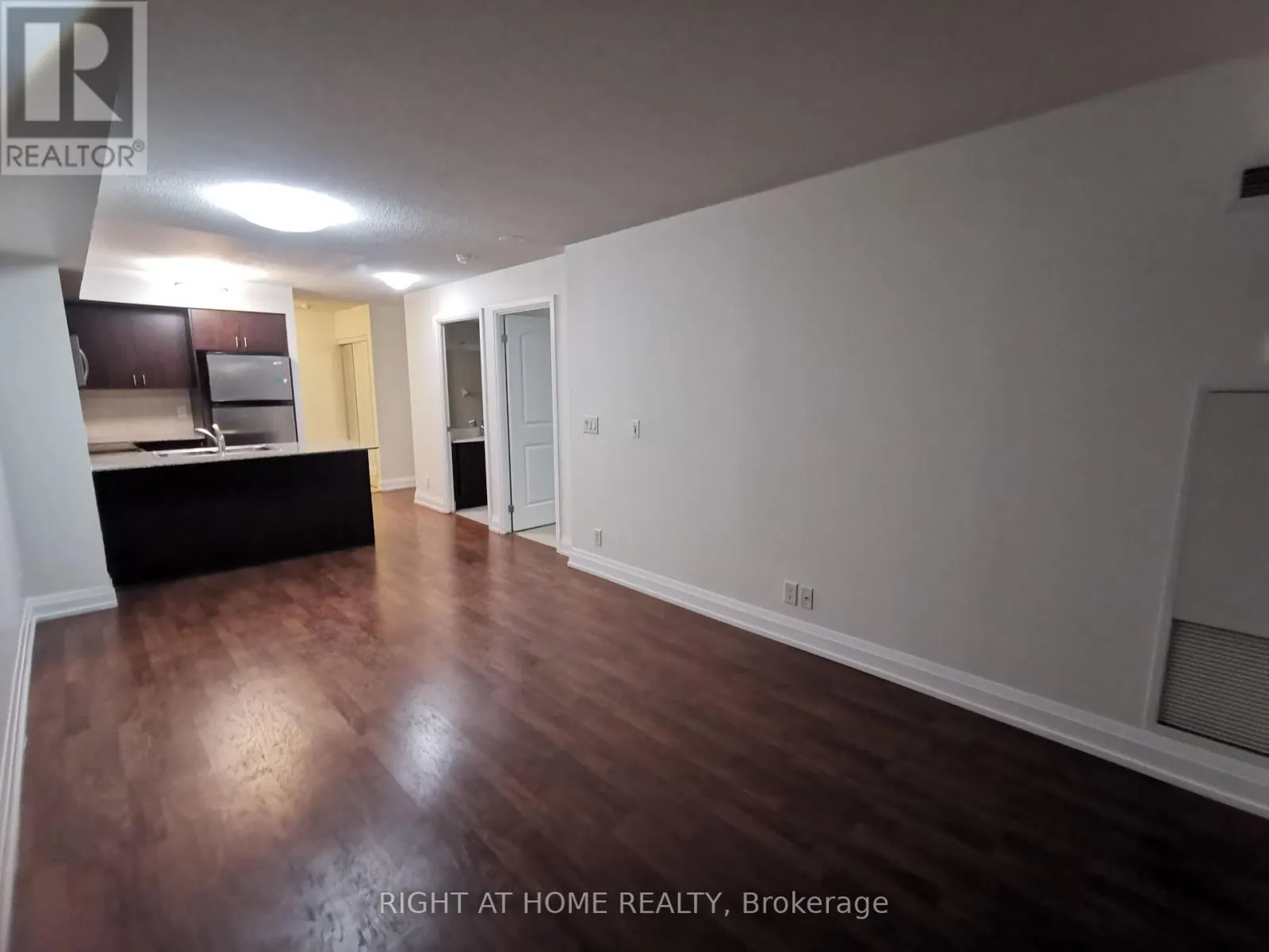 707 - 55 DE BOERS DRIVE