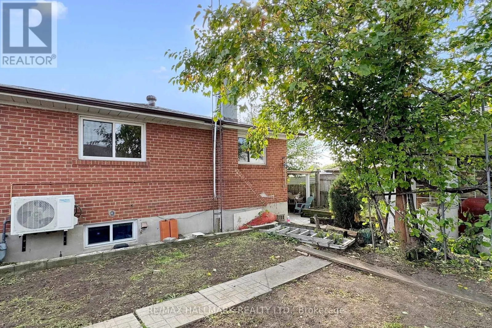 154 SHOREHAM DRIVE