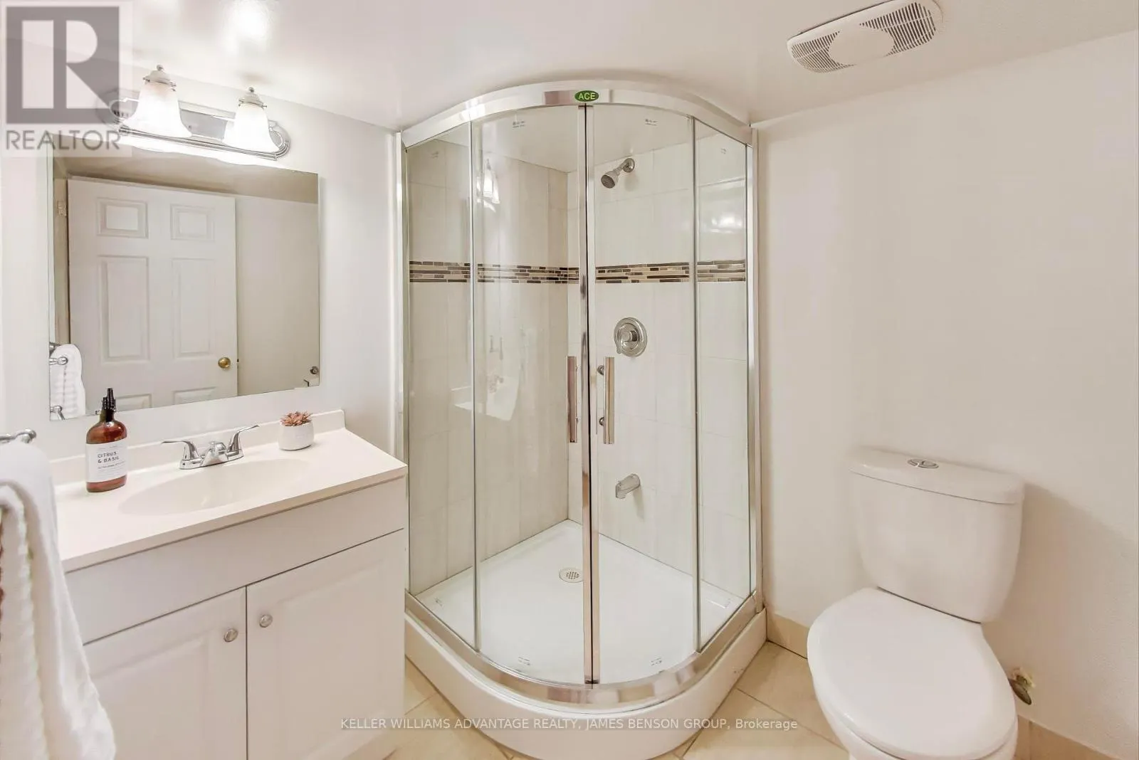 1188 MINEOLA GARDENS
