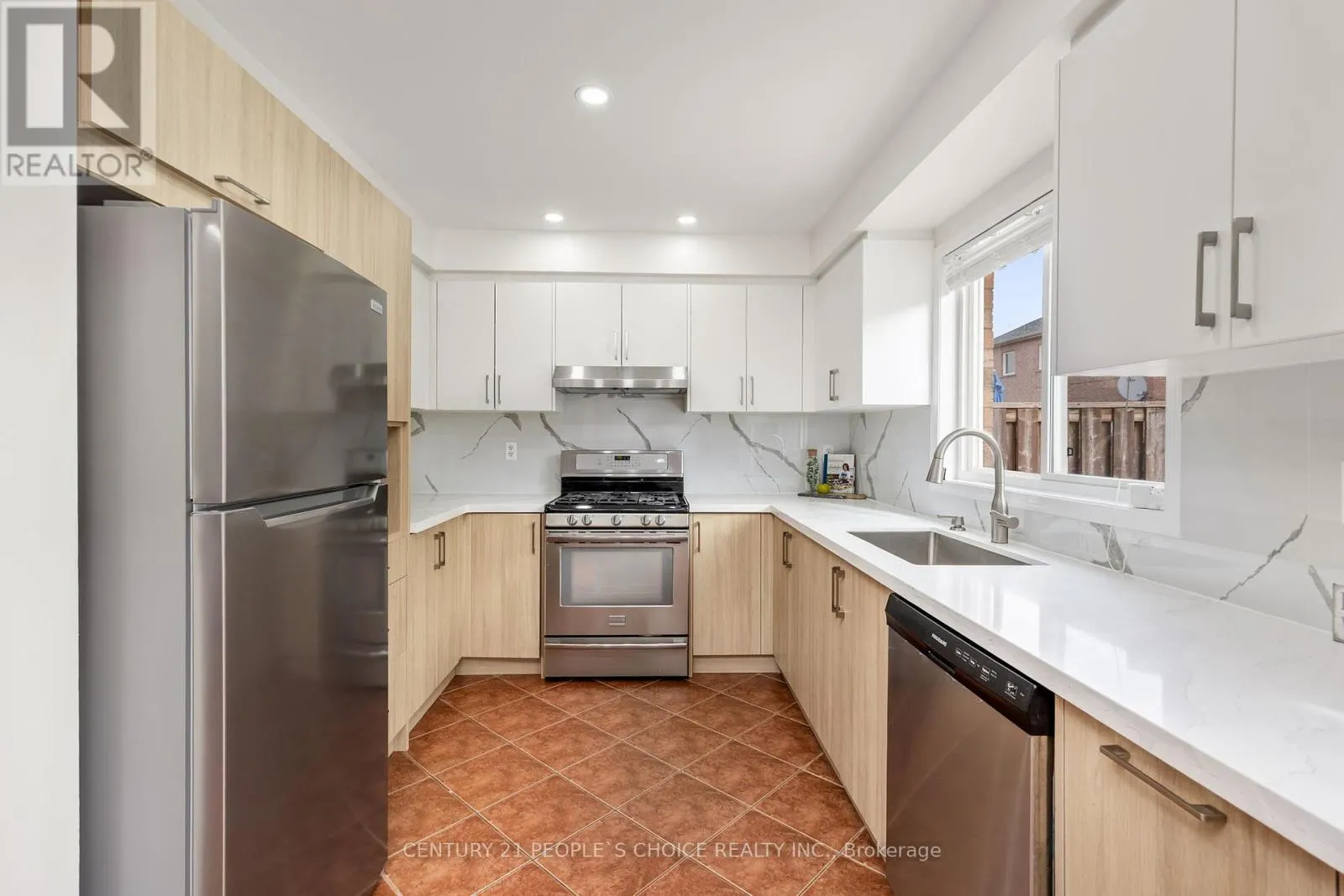 25 TRUMPET VALLEY BOULEVARD