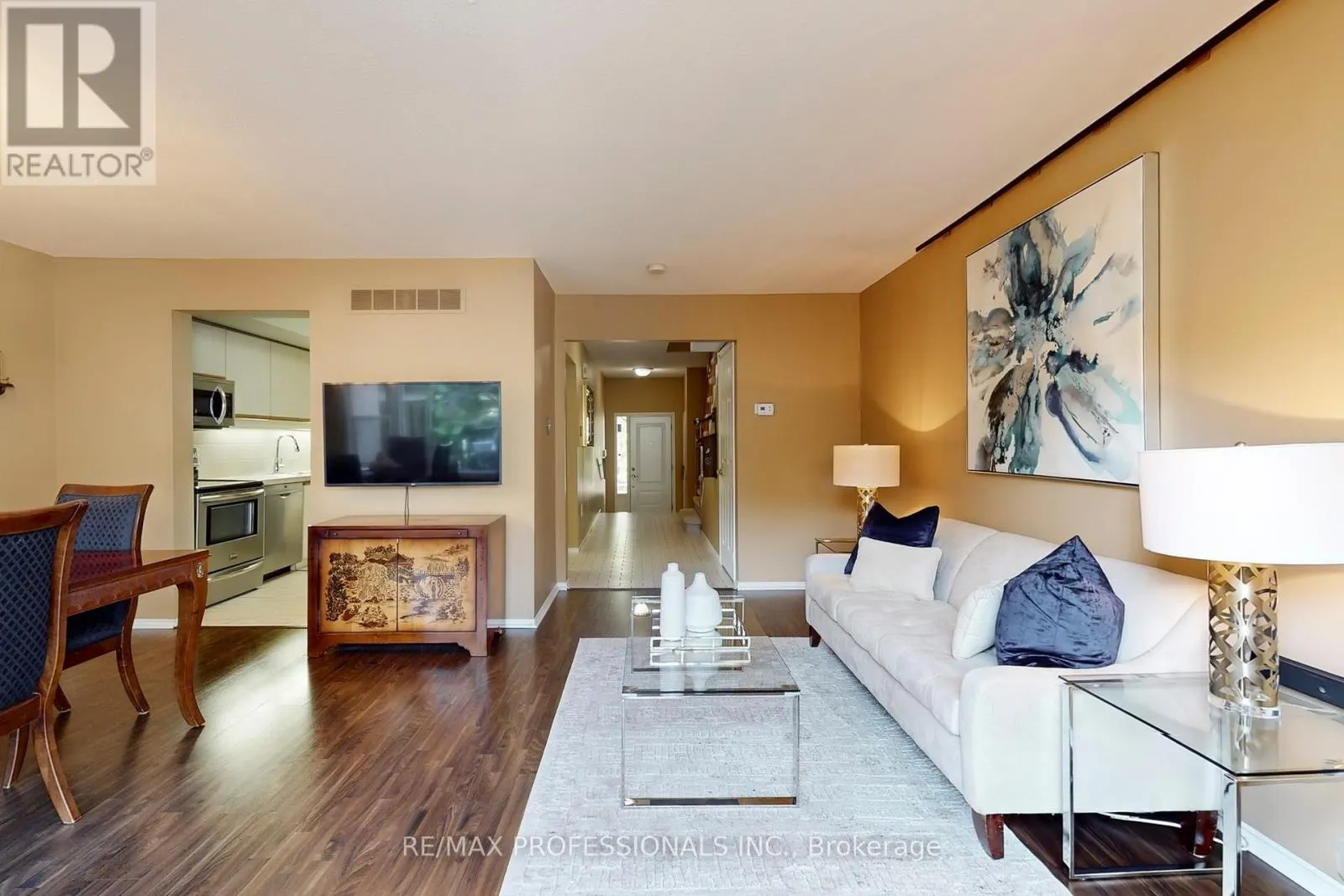 46 TAMARACK CIRCLE