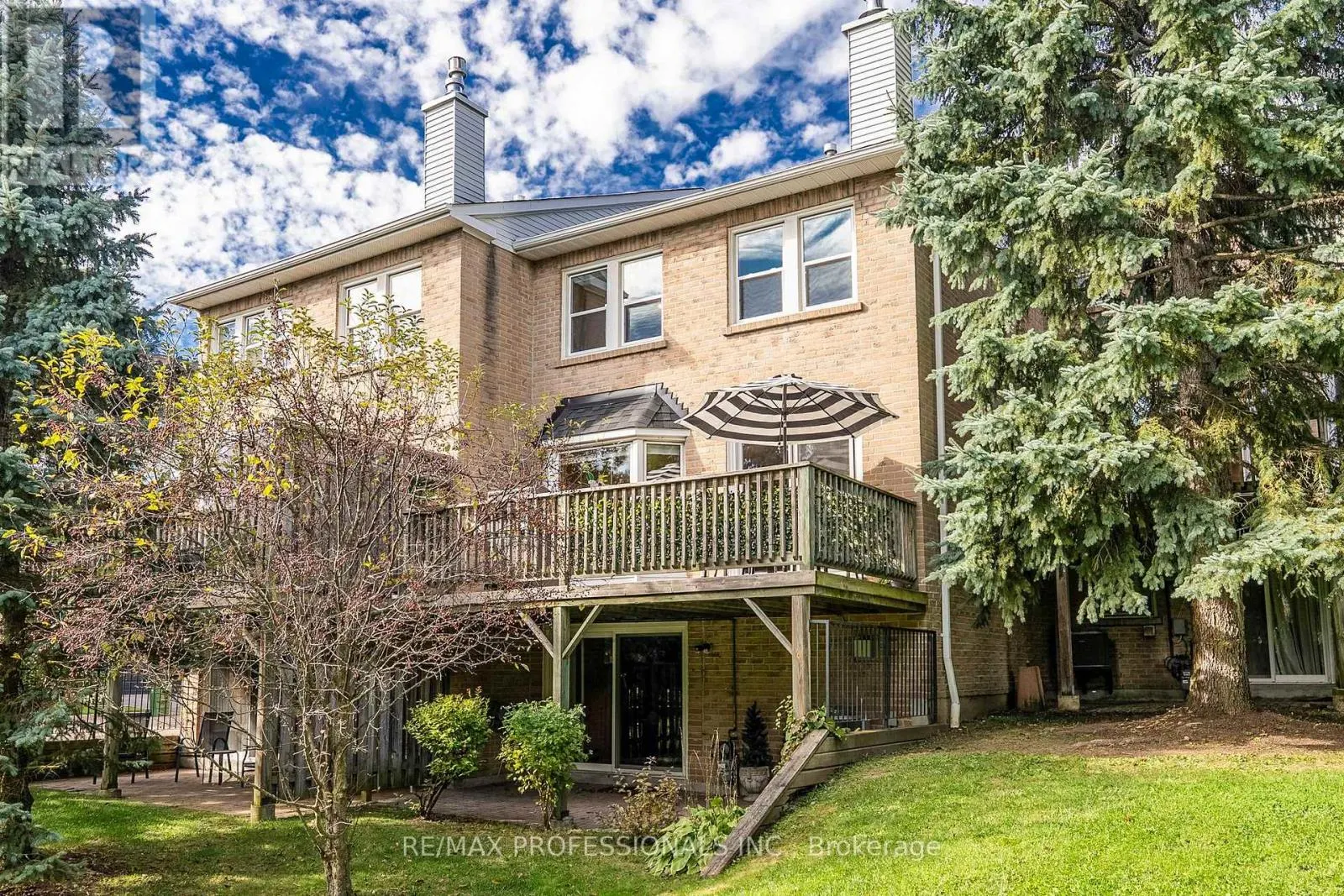 46 TAMARACK CIRCLE