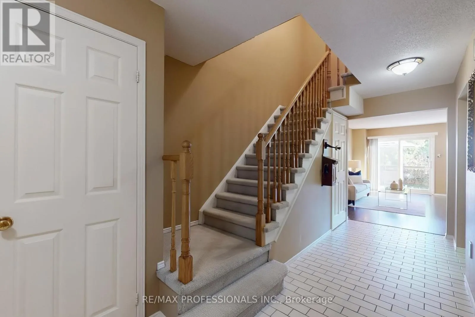 46 TAMARACK CIRCLE