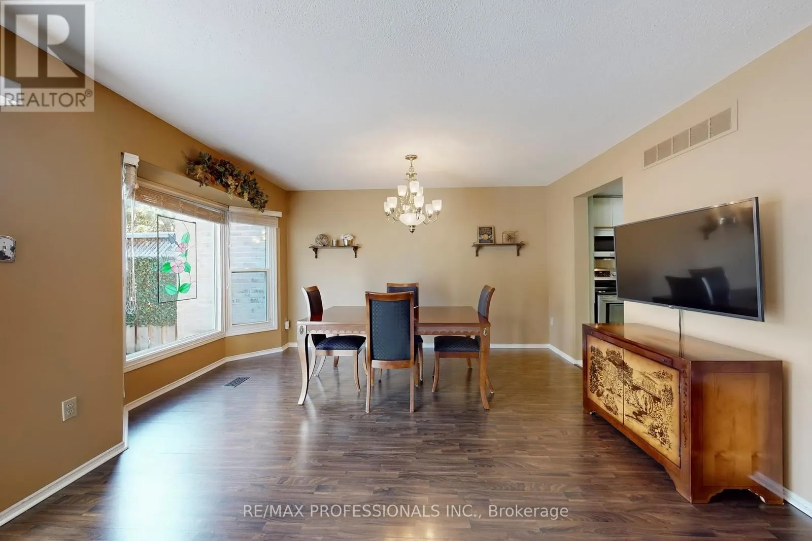 46 TAMARACK CIRCLE