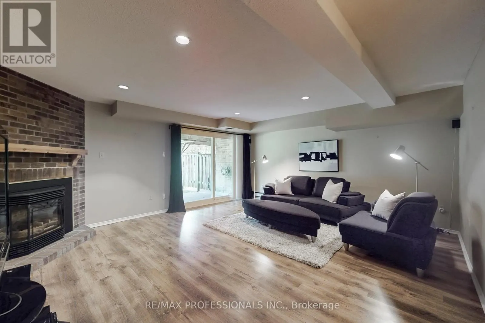 46 TAMARACK CIRCLE