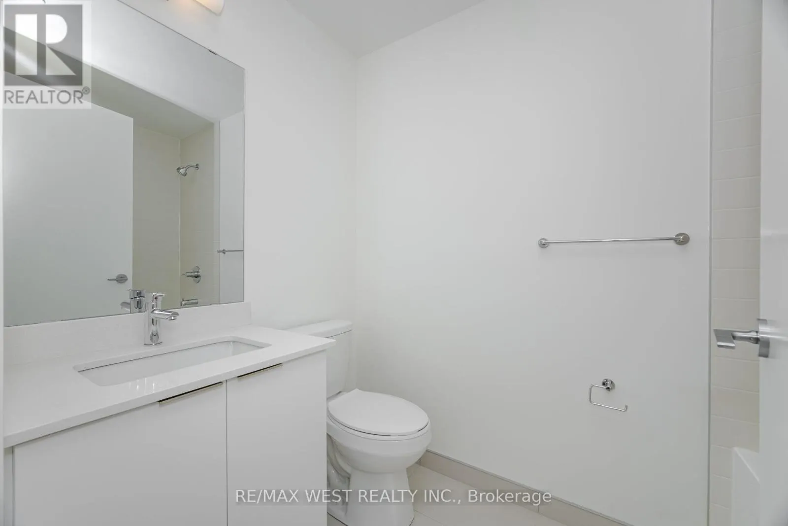 610 - 3079 TRAFALGAR ROAD