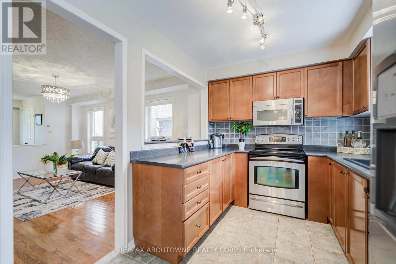 5868 BLUE SPRUCE AVENUE