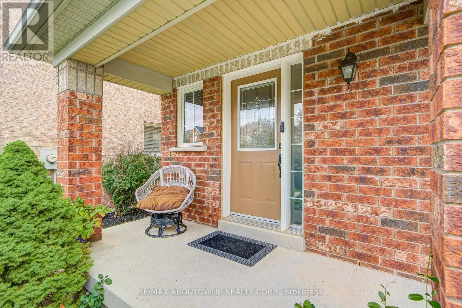 5868 BLUE SPRUCE AVENUE