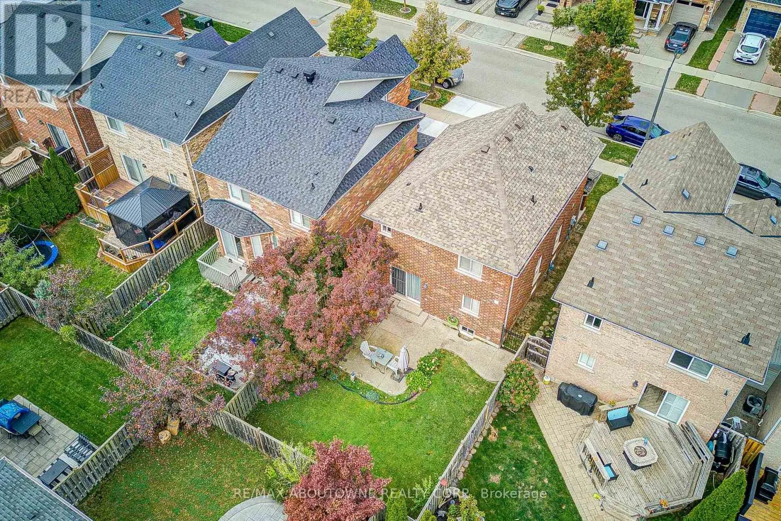 5868 BLUE SPRUCE AVENUE