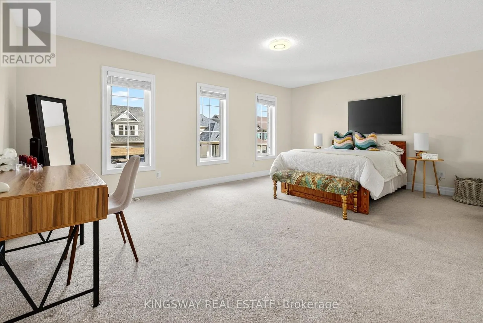 201 HOLLOWAY TERRACE