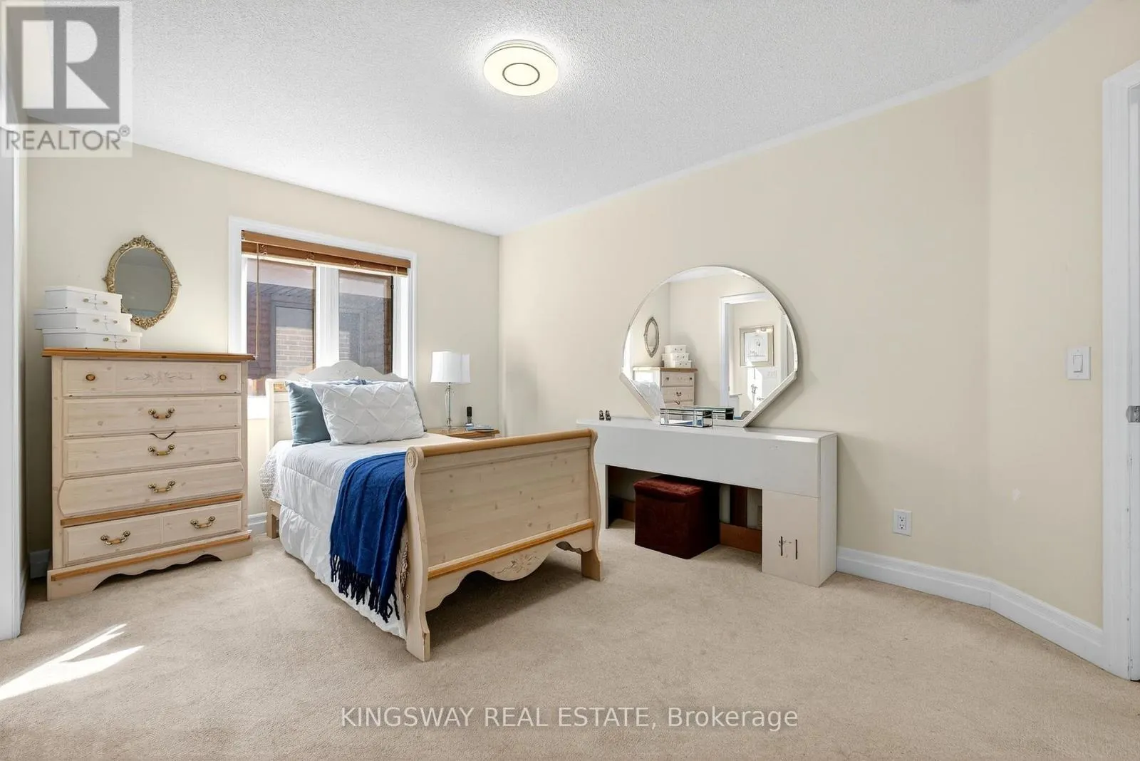 201 HOLLOWAY TERRACE
