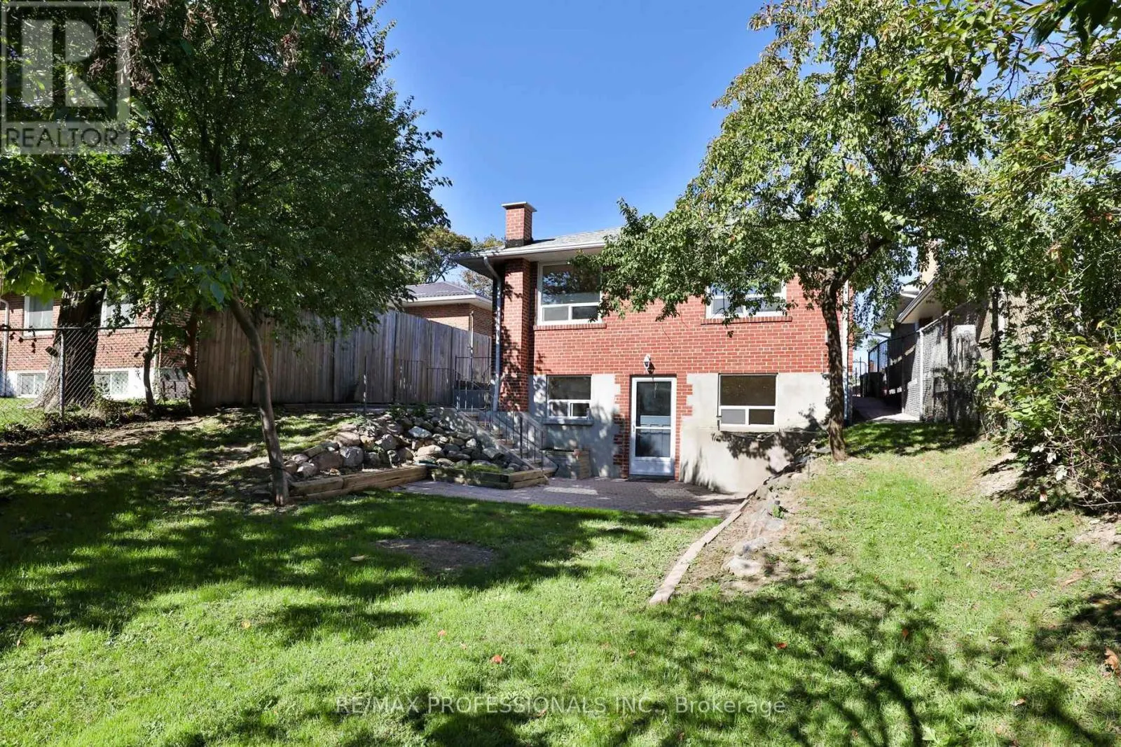 91 JEFFCOAT DRIVE