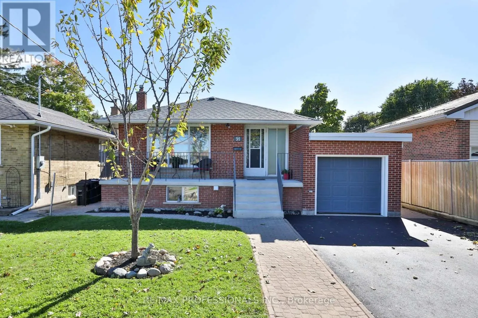 91 JEFFCOAT DRIVE