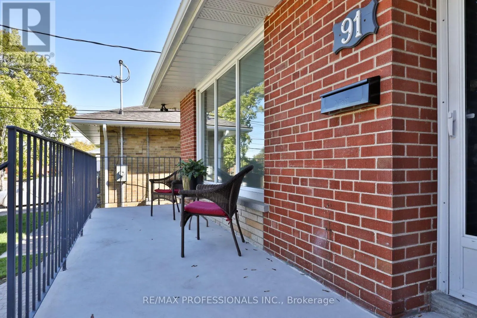 91 JEFFCOAT DRIVE