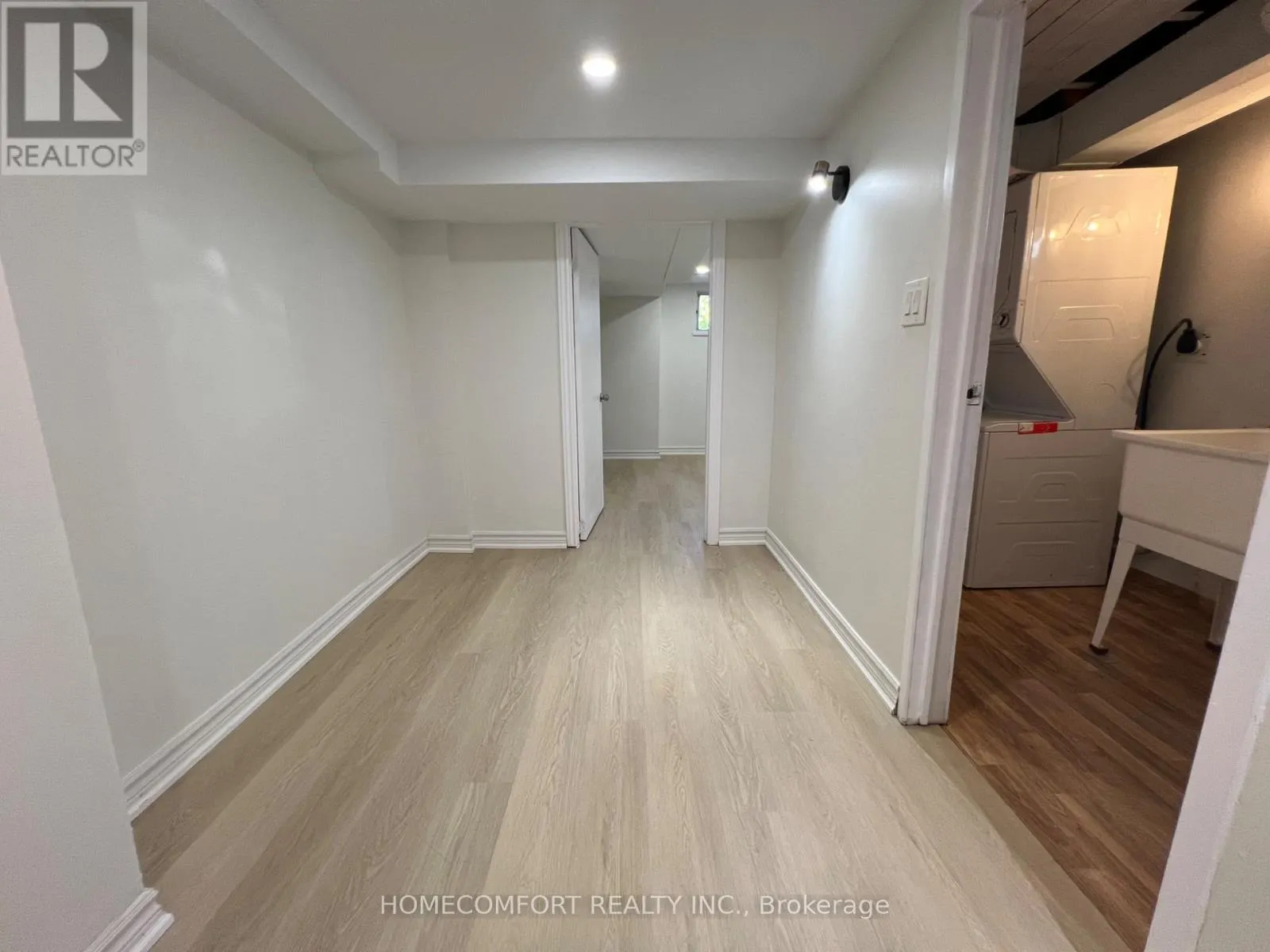 BASEMENT APARTMENT - 15 PAULA BOULEVARD