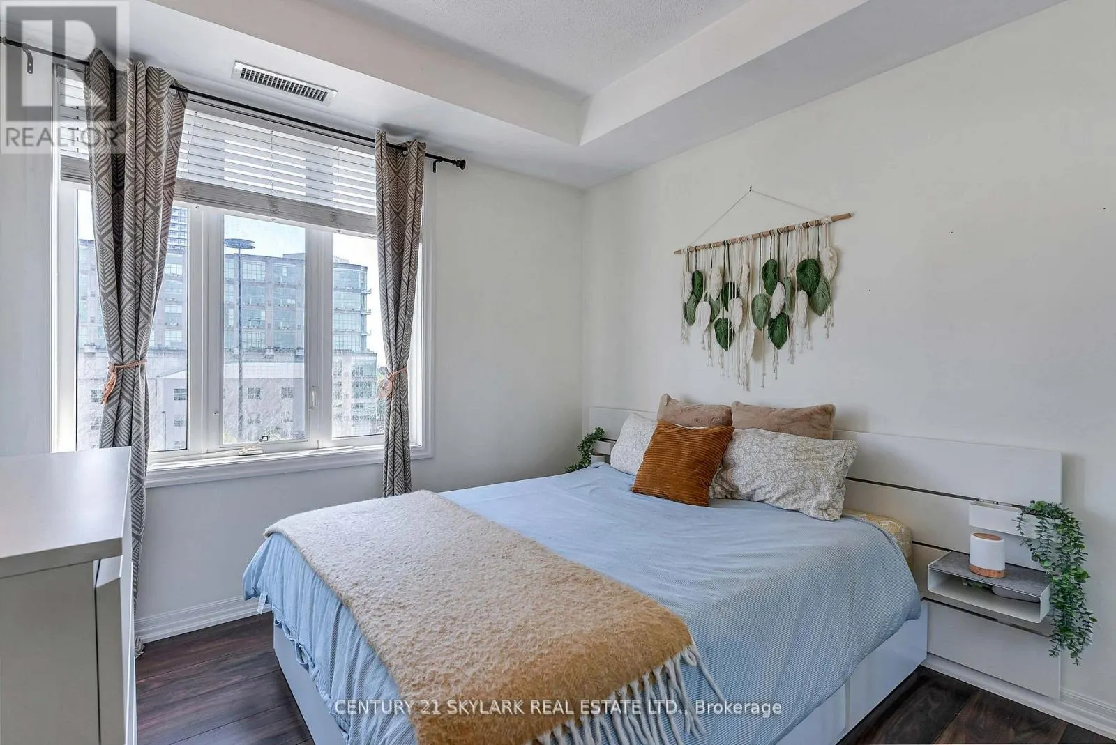 516 - 245 DALESFORD ROAD