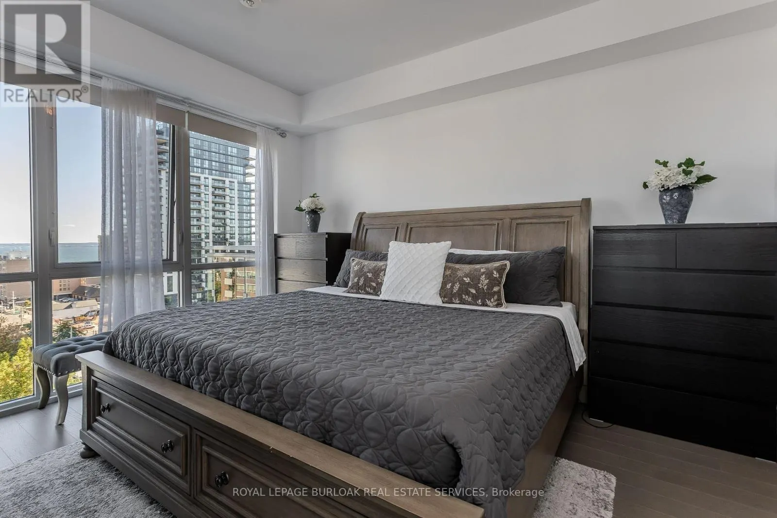 1104 - 2025 MARIA STREET