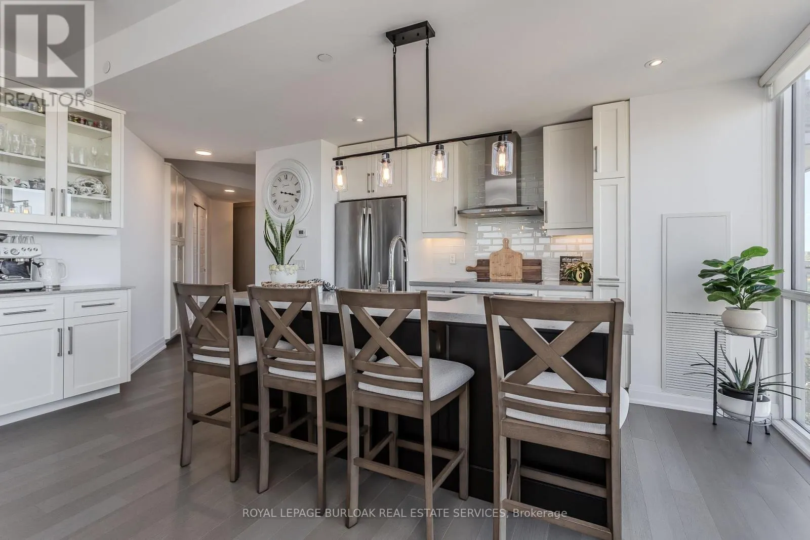 1104 - 2025 MARIA STREET