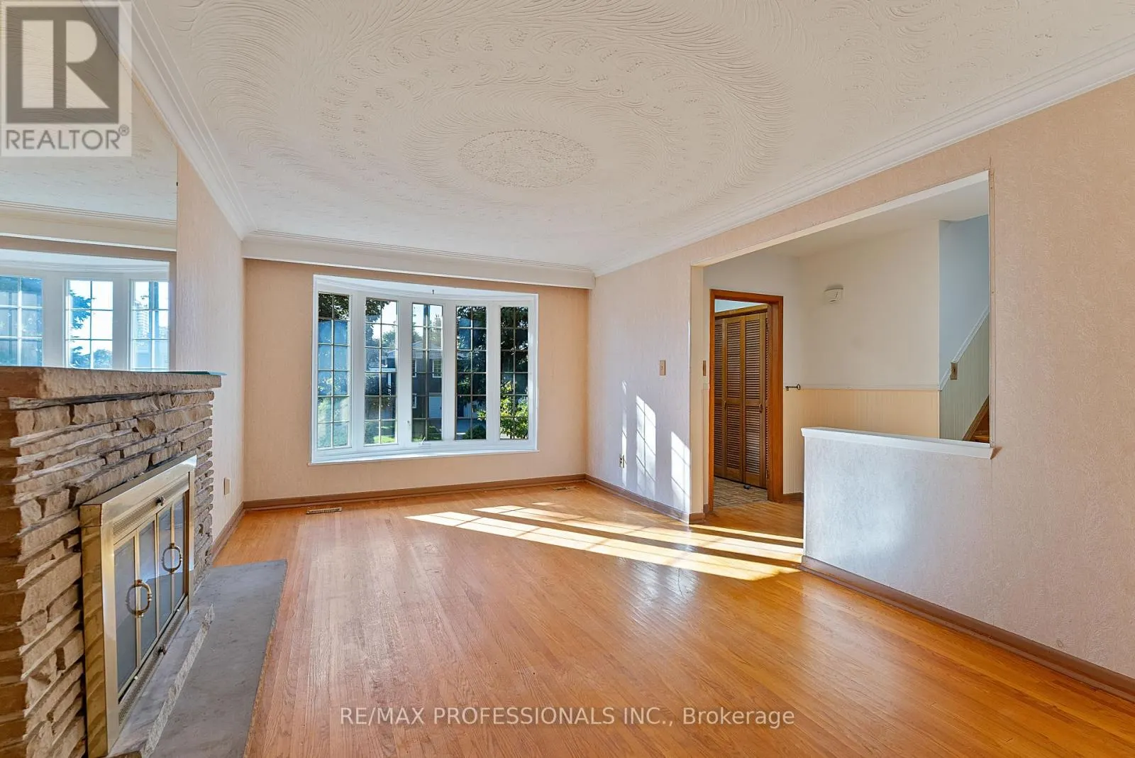 12 DRURY LANE