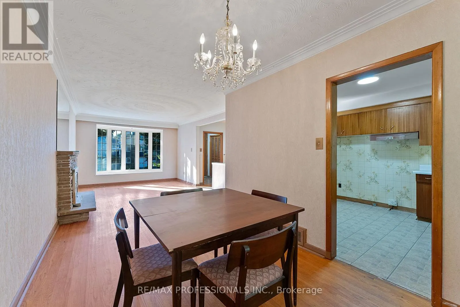12 DRURY LANE