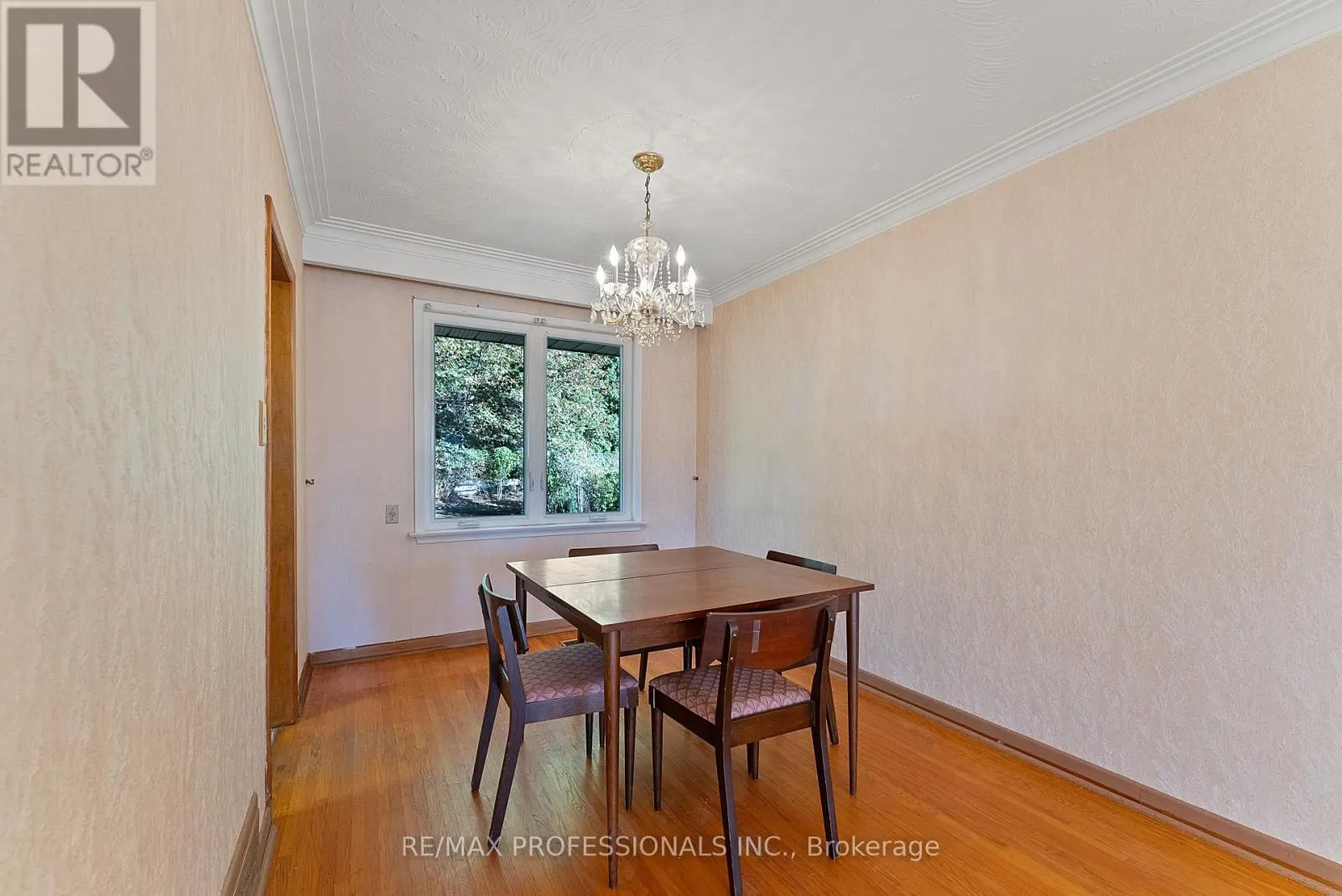 12 DRURY LANE